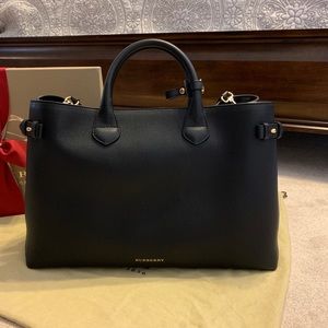 *AUTHENTIC* Large Banner Bag - BURBERRY